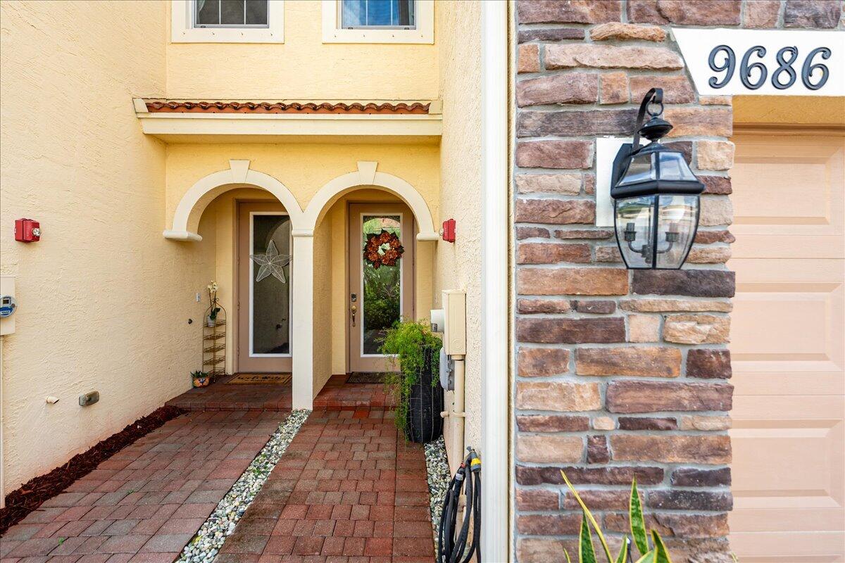 9686 Southwest Purple Martin Way Stuart, FL 34997 - Photo 2 of 38 02-DSC8794