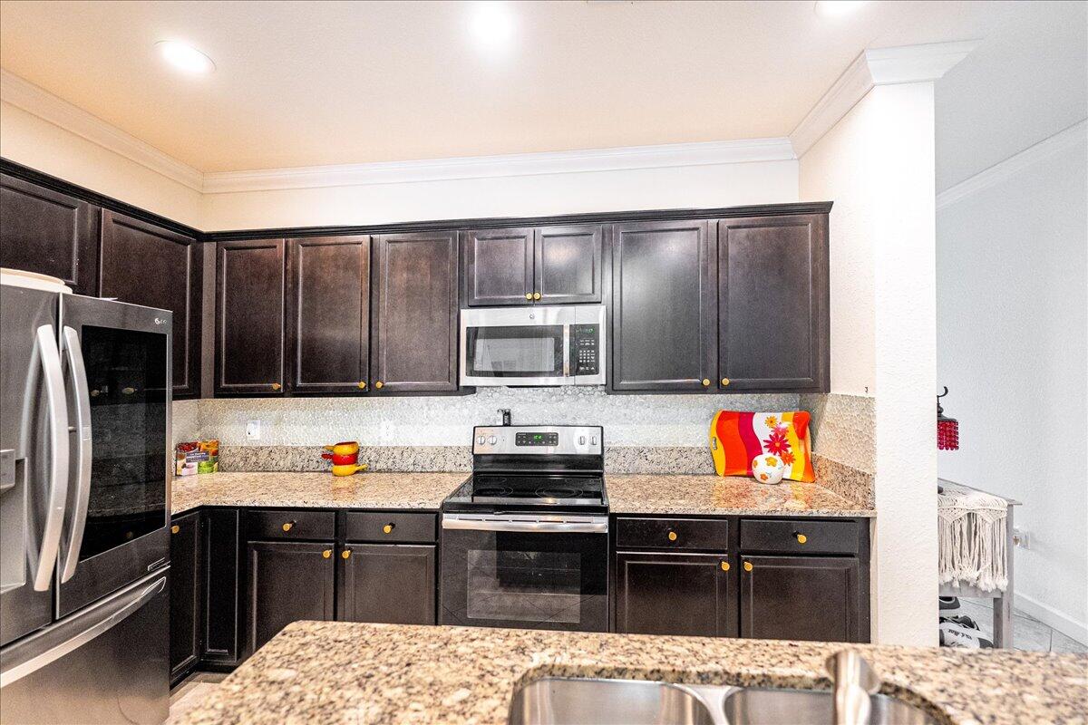 9686 Southwest Purple Martin Way Stuart, FL 34997 - Photo 9 of 38 11-DSC8806