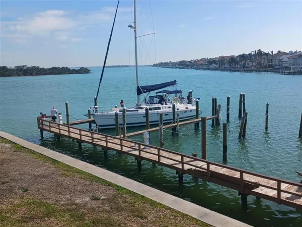 $649,000 | 132 1st Street East, Unit 101, Tierra Verde, FL 33715