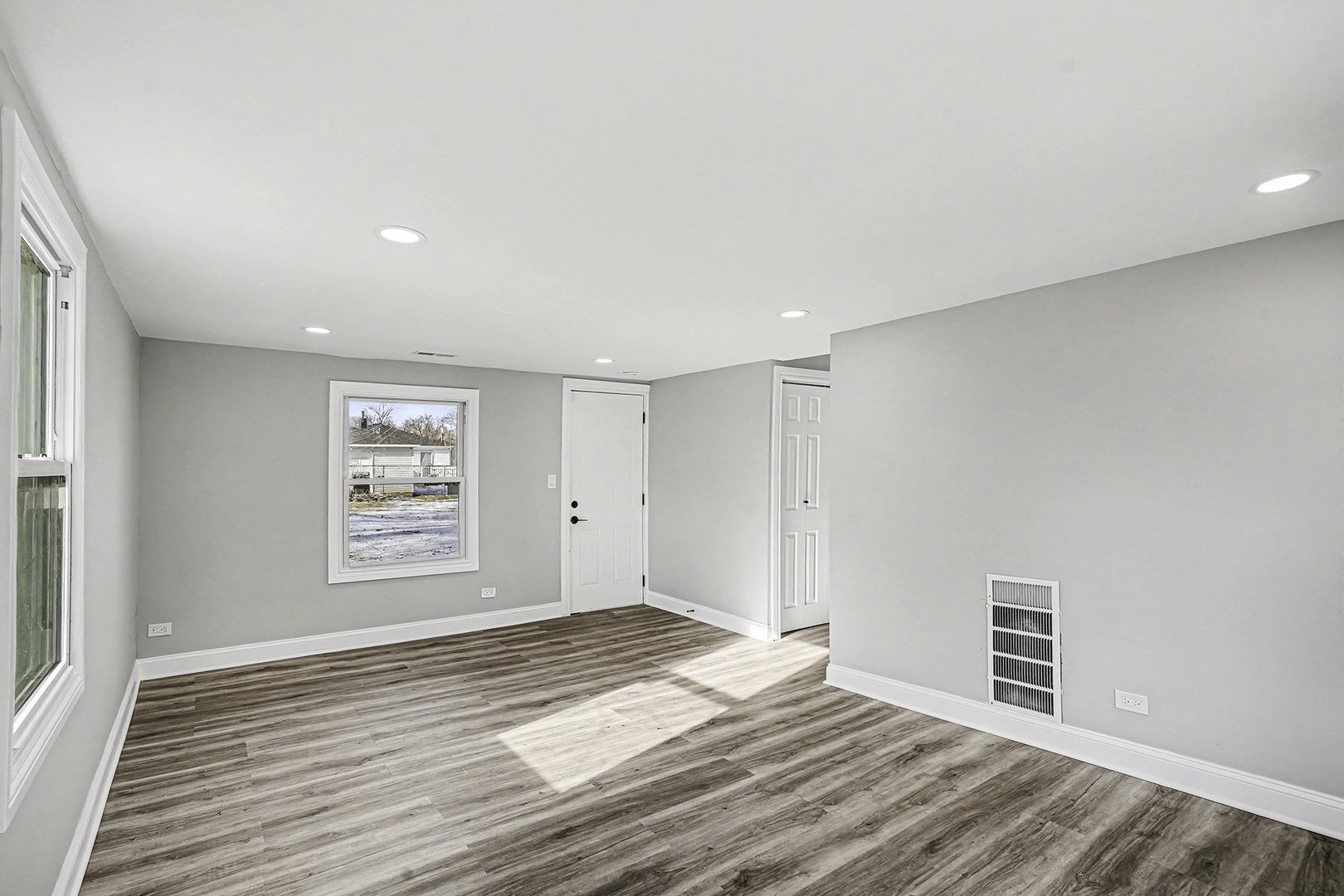 15700 Turner Avenue Markham, IL 60428 - Photo 6 of 15 a view of empty room with wooden floor