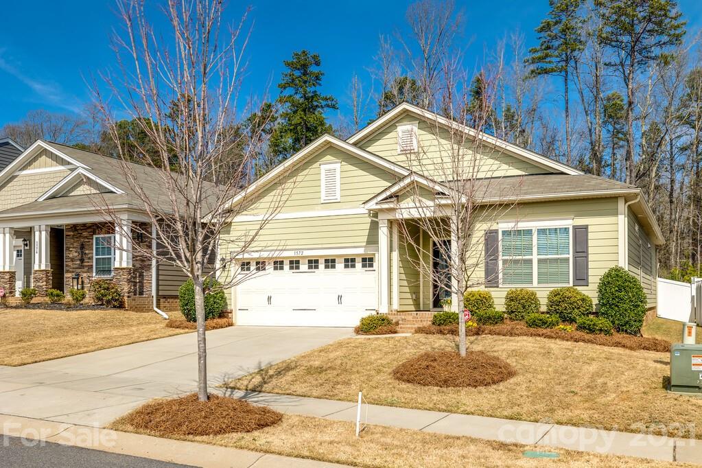 1572 Spring Blossom Trail Fort Mill, SC 29708 - Photo 3 of 36