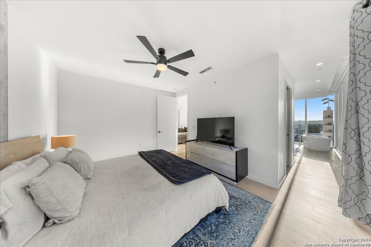 313 West 17th Street, Unit 1204 Austin, TX 78701 - Photo 15 of 39