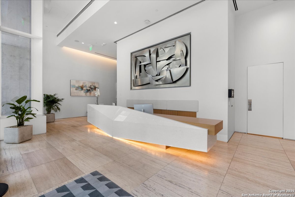 313 West 17th Street, Unit 1204 Austin, TX 78701 - Photo 27 of 39