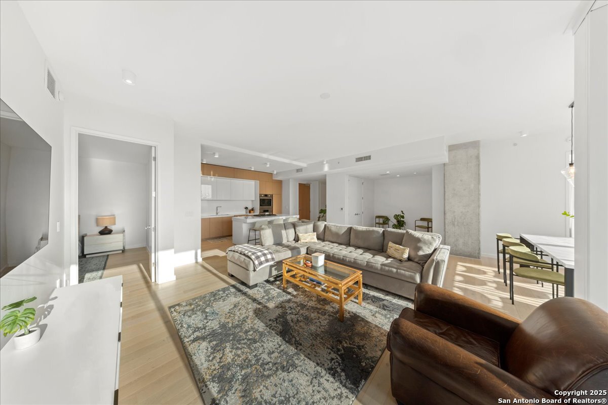 313 West 17th Street, Unit 1204 Austin, TX 78701 - Photo 9 of 39