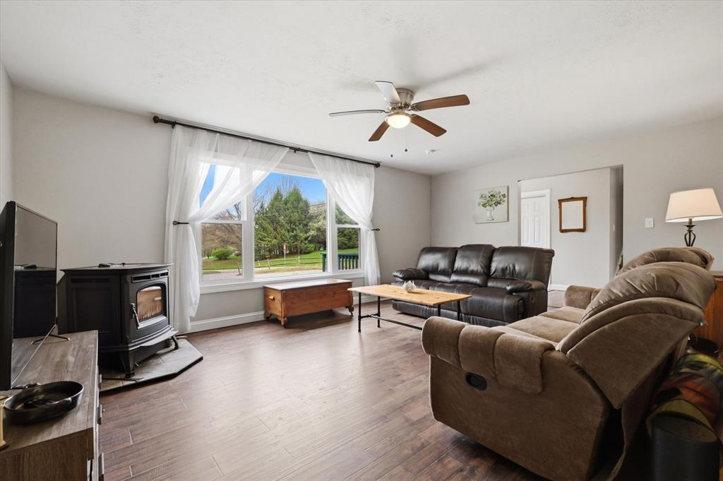 347 Harmony Road Slippery Rock, PA 16057 - Photo 4 of 42