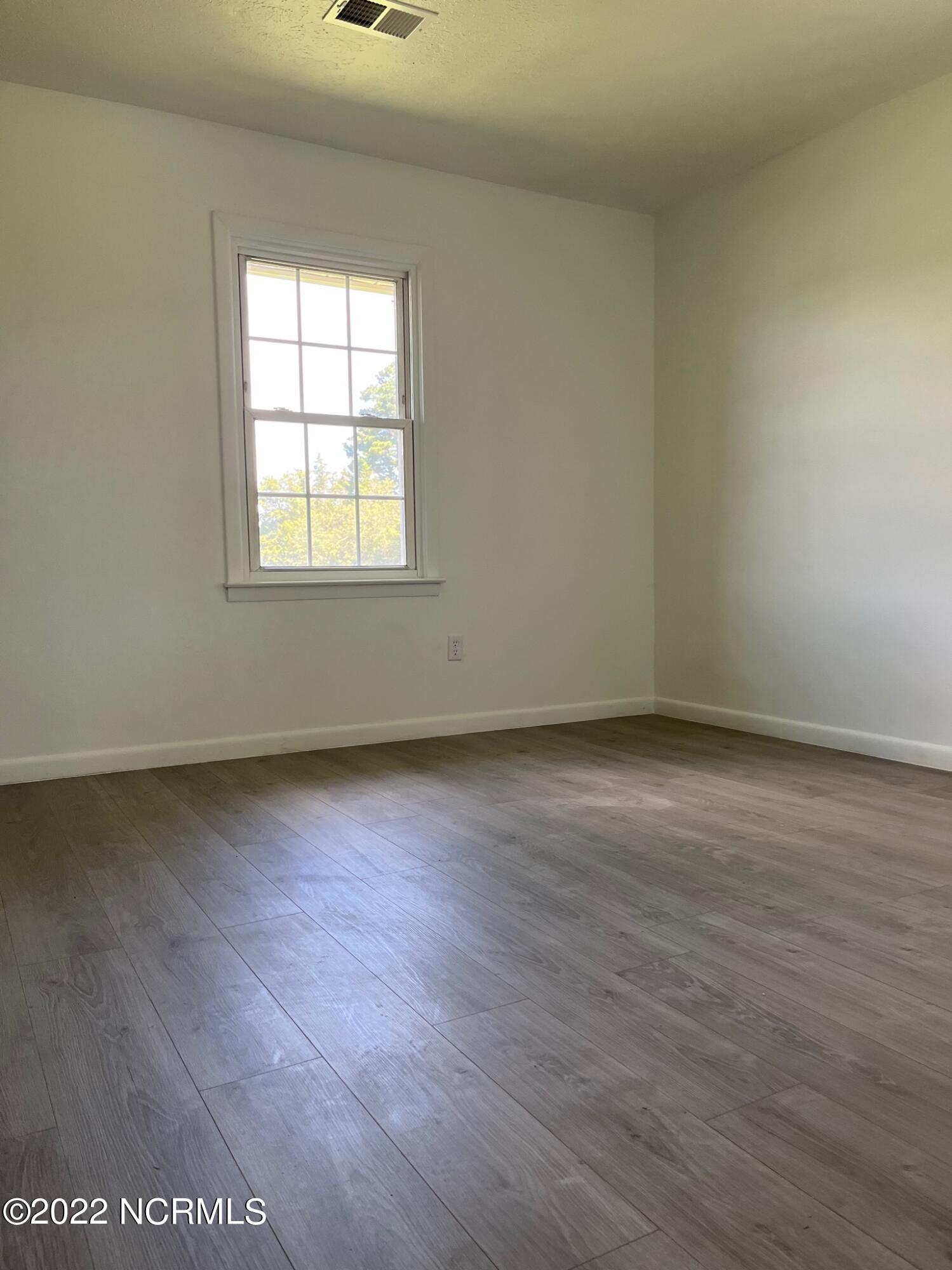 2240 Bird Cage Road Chadbourn, NC 28431 - Photo 7 of 16 Bedroom#3 is 10'x12'