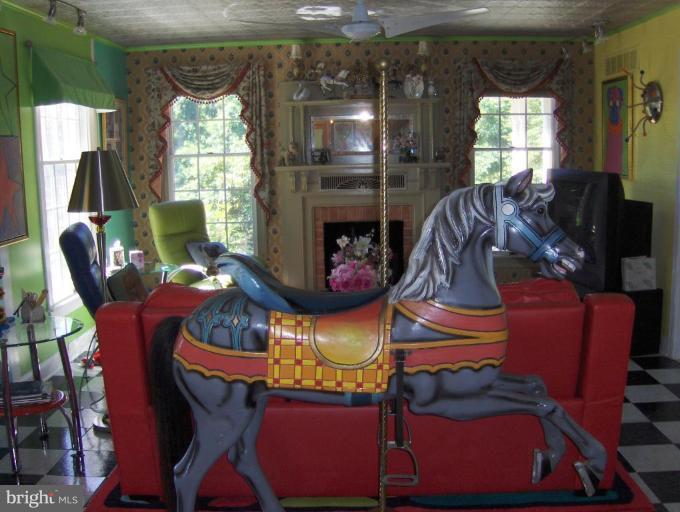 3638 Ady Road Street, MD 21154 - Photo 7 of 27 Living Room