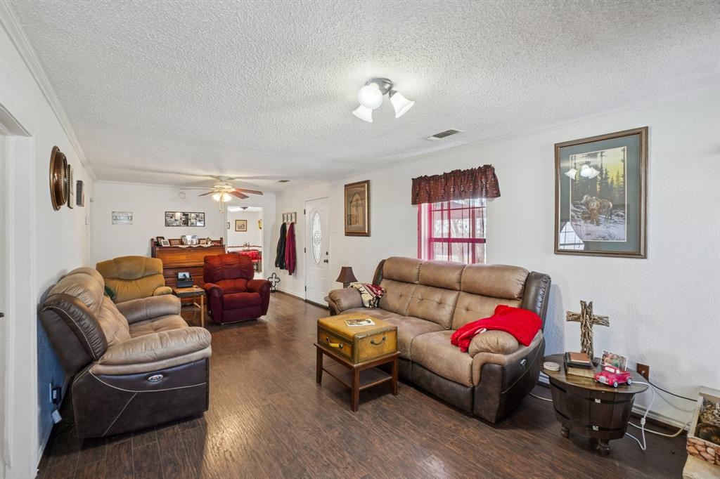 203 Walker Bend Road Weatherford, TX 76088 - Photo 4 of 40