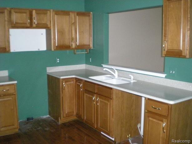 371 Cherry Grove Road, Unit 106 Canton, MI 48188 - Photo 2 of 18 Kitchen