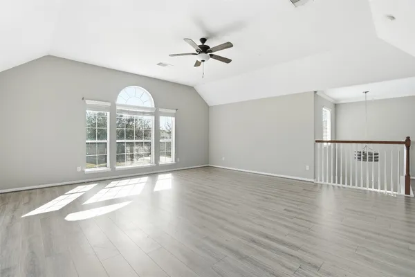 $2,550 | 6802 Claire Brook Drive, Richmond, TX 77407