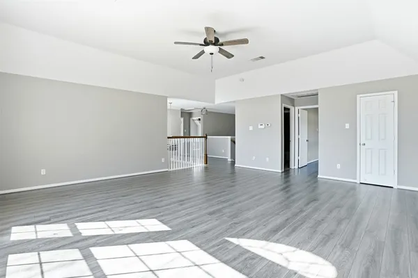 $2,550 | 6802 Claire Brook Drive, Richmond, TX 77407