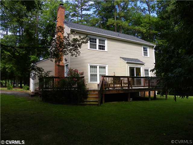 2511 Hicks Road North Chesterfield, VA 23235 - Photo 3 of 11 a front view of house with yard and green space