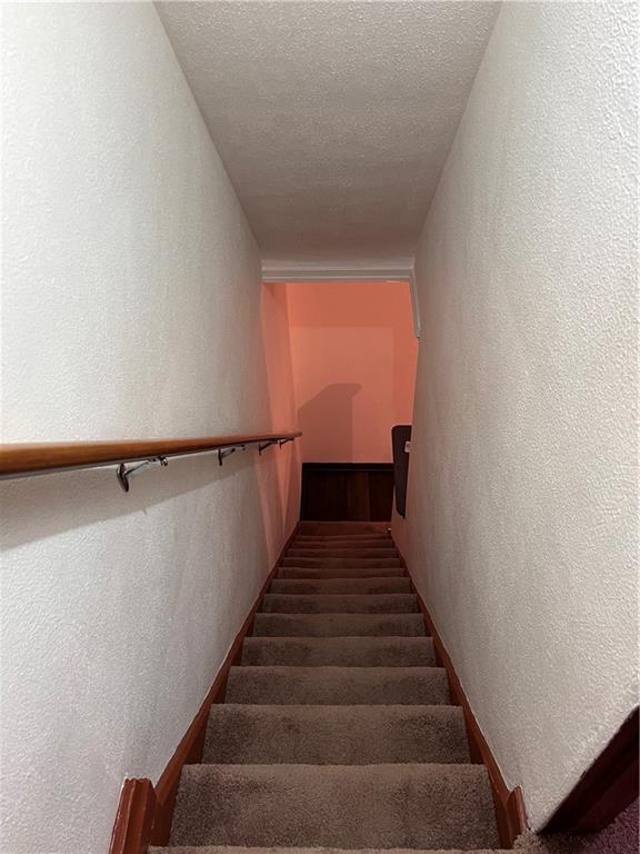 5124 Carnegie Street Pittsburgh, PA 15201 - Photo 24 of 44 a view of entryway