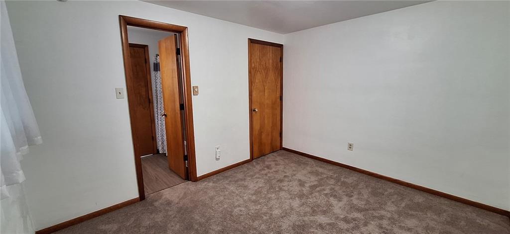 5124 Carnegie Street Pittsburgh, PA 15201 - Photo 29 of 44 an empty room with closet