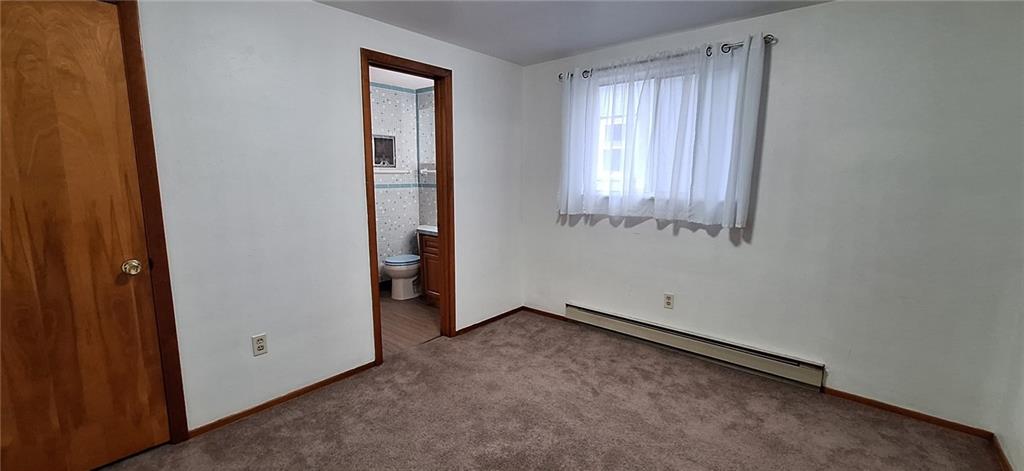 5124 Carnegie Street Pittsburgh, PA 15201 - Photo 30 of 44 an empty room with windows