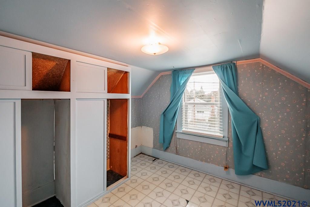 1310 Southwest 14th Avenue Albany, OR 97321 - Photo 23 of 37