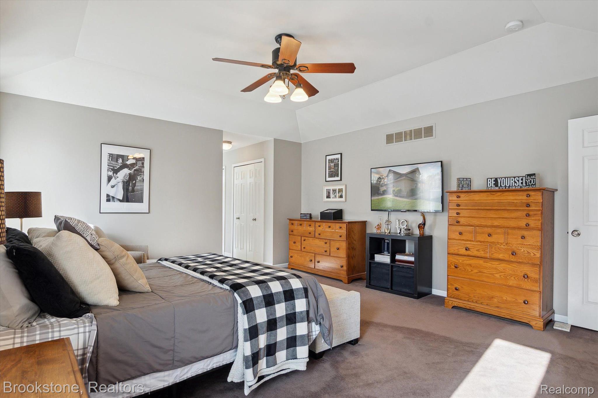 47436 Saltz Road Canton, MI 48187 - Photo 26 of 49 Gallery Image 26