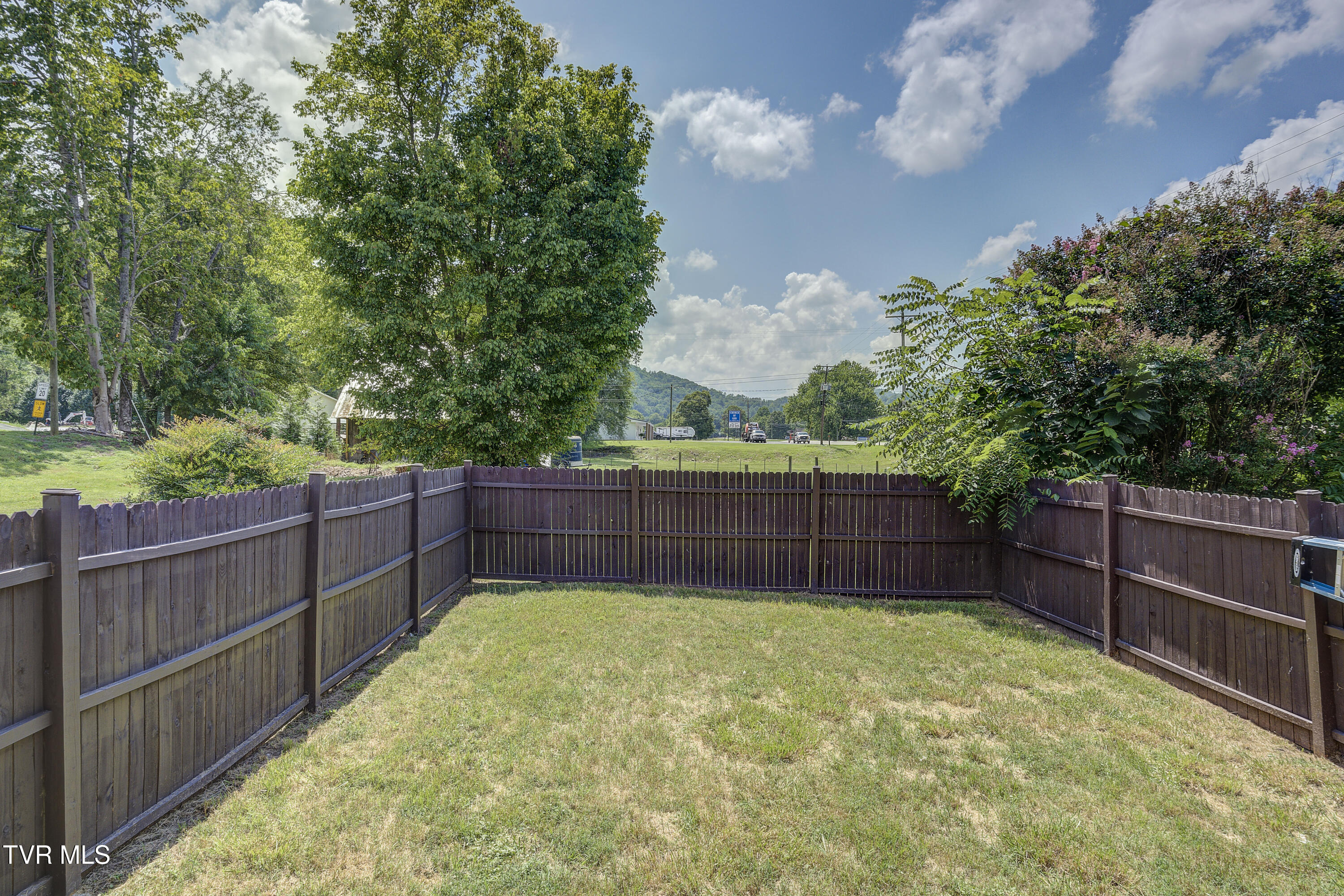3200 Temple Hill Road Erwin, TN 37650 - Photo 11 of 34 Temple-24