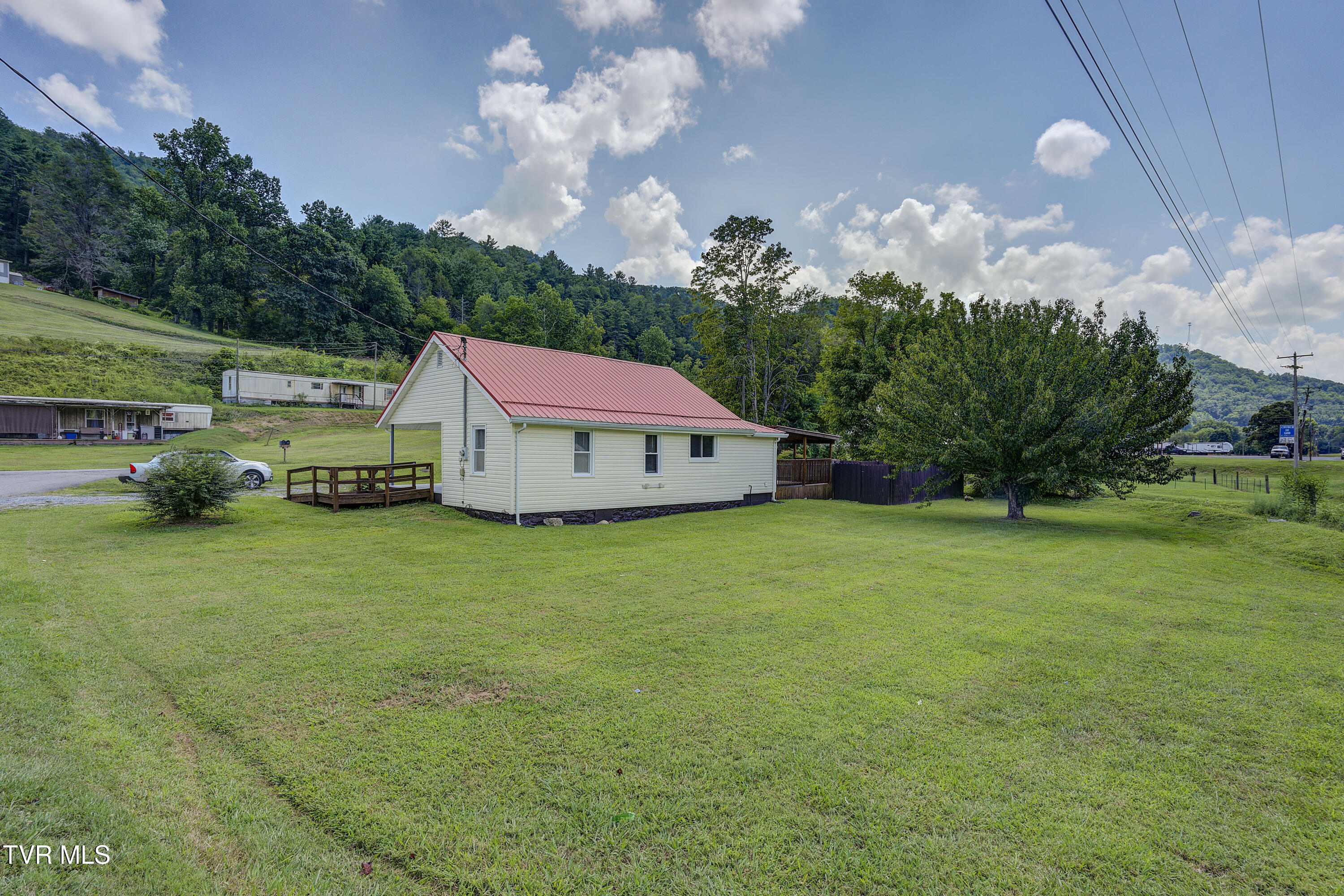 3200 Temple Hill Road Erwin, TN 37650 - Photo 3 of 34 Temple-34