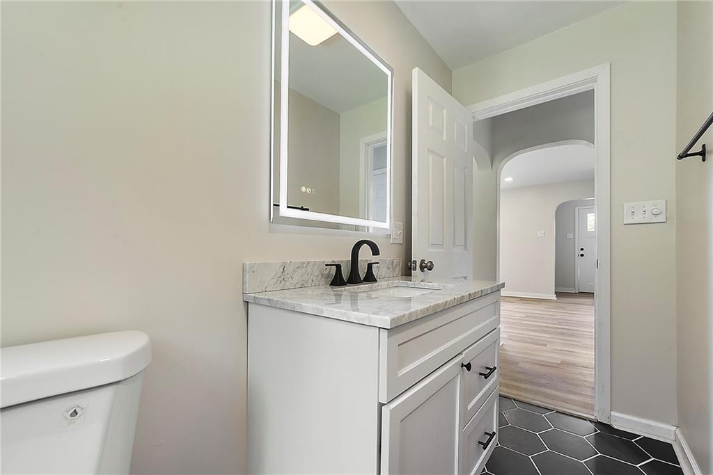 7957 Aber Road Verona, PA 15147 - Photo 16 of 32 Gallery Image 16