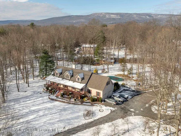 $699,000 | 2950 New Prospect Road, Pine Bush, NY 12566