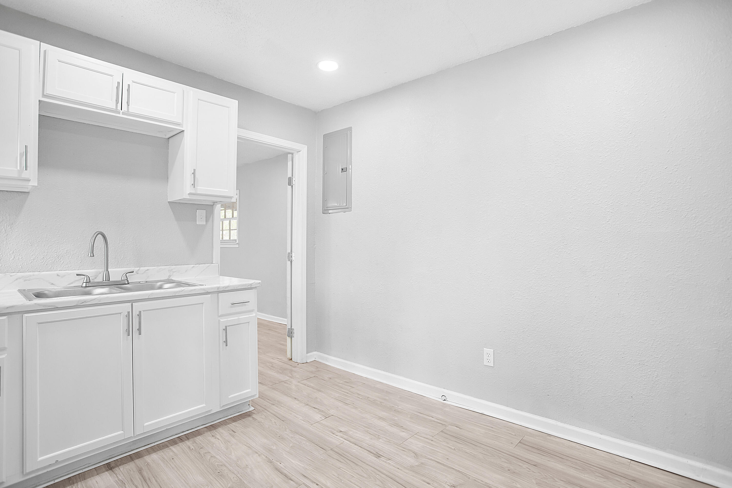 2430 31st Street Lubbock, TX 79411 - Photo 34 of 46 DSC_8646