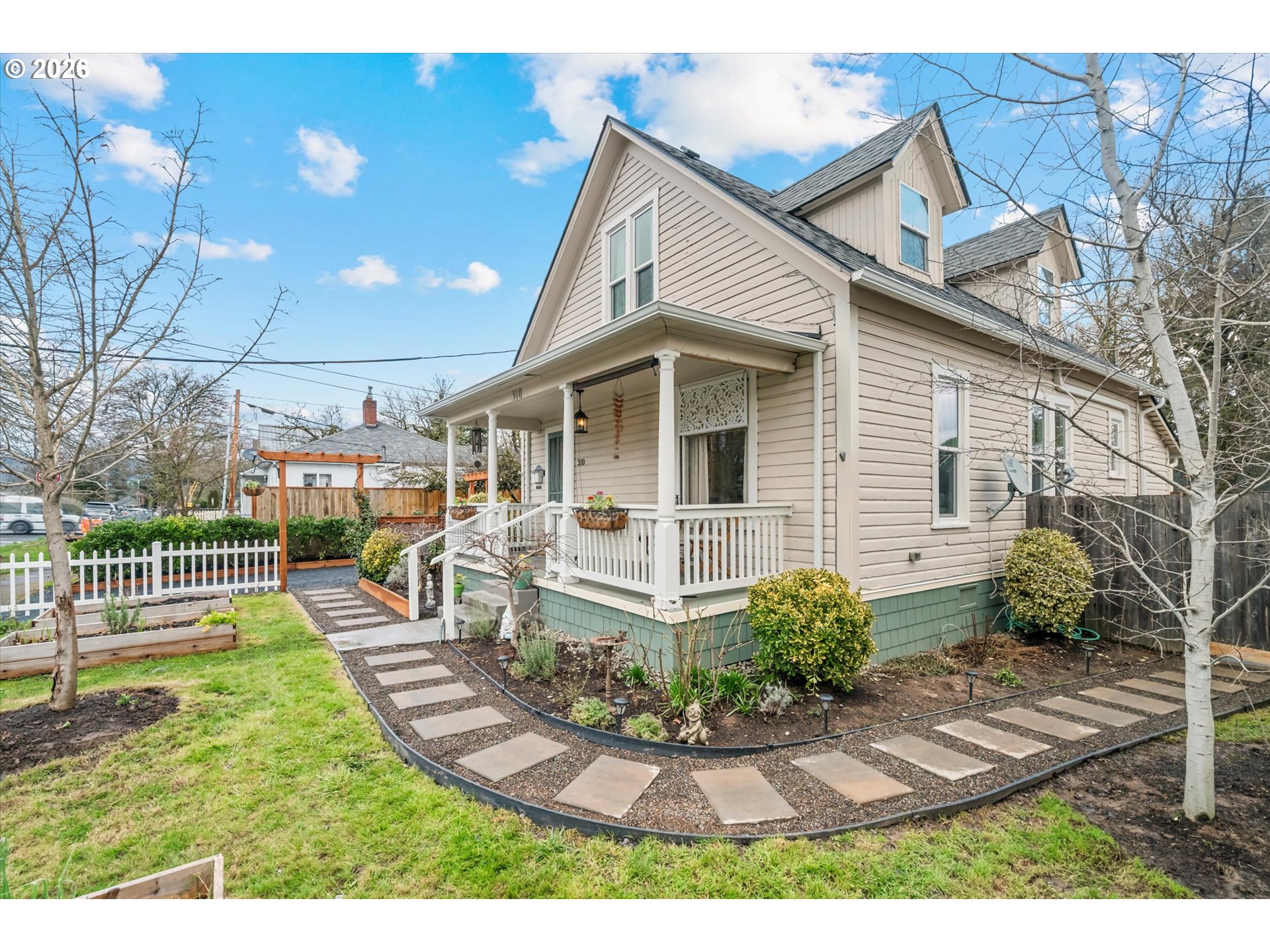 310 North School Street Newberg, OR 97132 - Photo 4 of 43