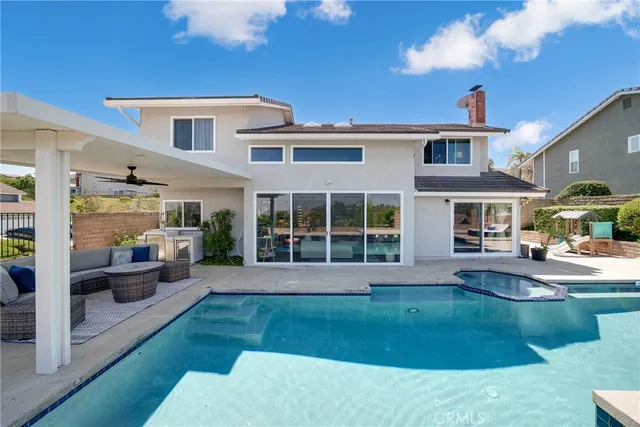 $1,628,000 | 6691 Smokewood Circle, Anaheim Hills, CA 92807