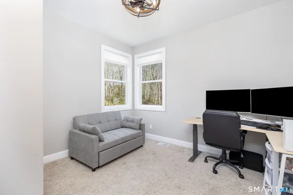 $624,900 | 4 Goldfinch Terrace, East Lyme, CT 06333
