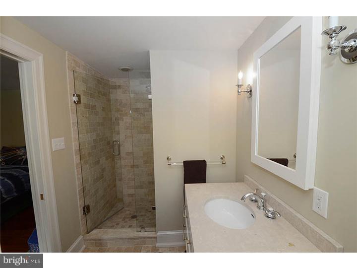 511 Fishers Road Bryn Mawr, PA 19010 - Photo 19 of 25 Bathroom
