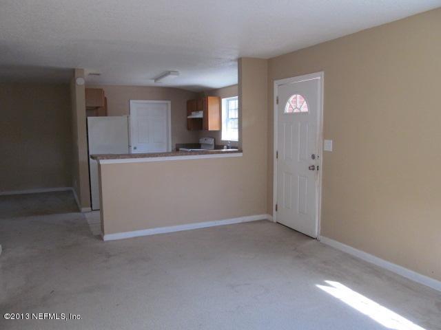 2534 Gaillardia Road Jacksonville, FL 32211 - Photo 3 of 9 lr