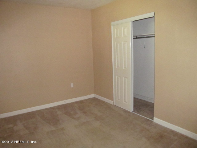 2534 Gaillardia Road Jacksonville, FL 32211 - Photo 7 of 9 br4