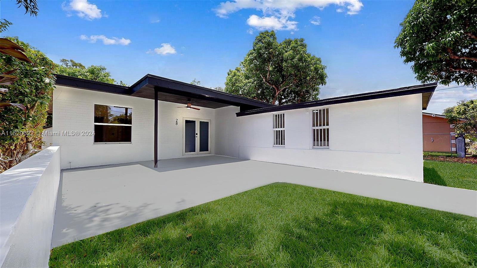 28 Northeast 165th St  