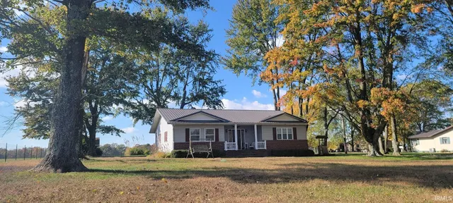 $185,000 | 10941 North 1080th Street East, Odon, IN 47562