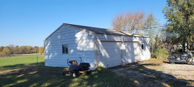 $185,000 | 10941 North 1080th Street East, Odon, IN 47562