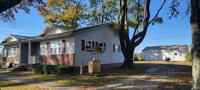 $185,000 | 10941 North 1080th Street East, Odon, IN 47562
