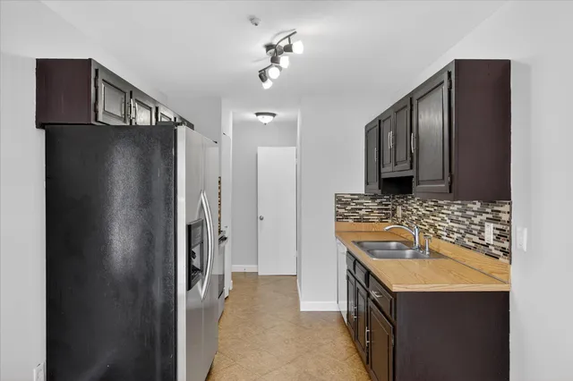 $1,600 | 41070 Southwind Drive, Unit 92, Canton, MI 48188