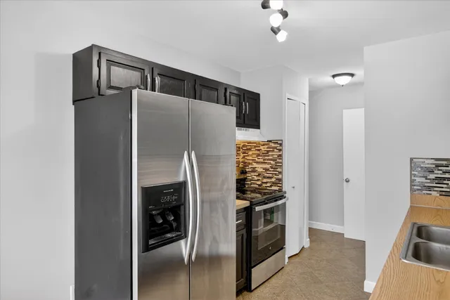 $1,600 | 41070 Southwind Drive, Unit 92, Canton, MI 48188