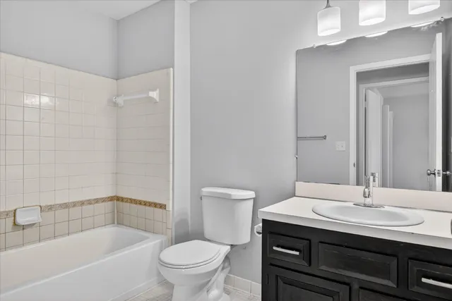 $1,600 | 41070 Southwind Drive, Unit 92, Canton, MI 48188