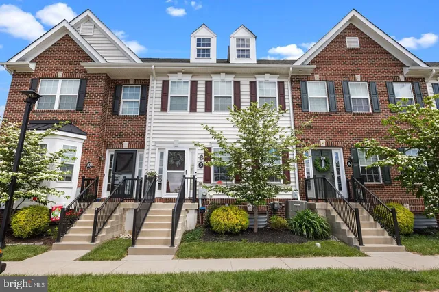 $2,990 | 3799 Jacob Stout Road, Unit 9, Doylestown, PA 18902