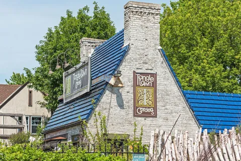 $525,000 | 23 West 48th Street, Minneapolis, MN 55419