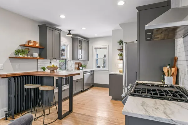 $525,000 | 23 West 48th Street, Minneapolis, MN 55419