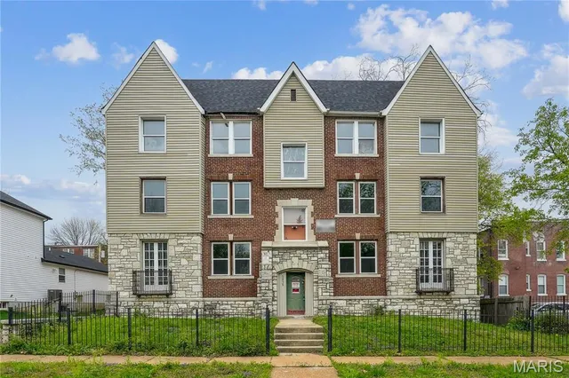 $800,000 | 5815 Cates Avenue, St. Louis, MO 63112