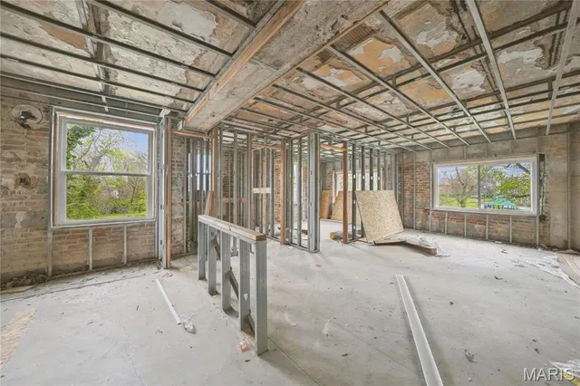 $800,000 | 5815 Cates Avenue, St. Louis, MO 63112