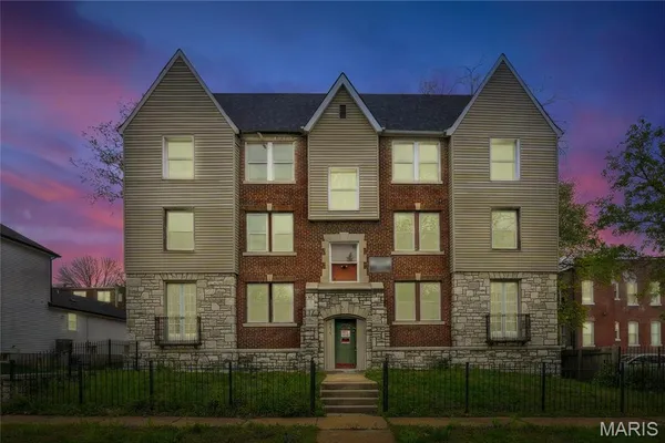 $800,000 | 5815 Cates Avenue, St. Louis, MO 63112