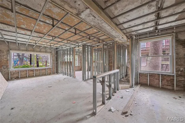 $800,000 | 5815 Cates Avenue, St. Louis, MO 63112