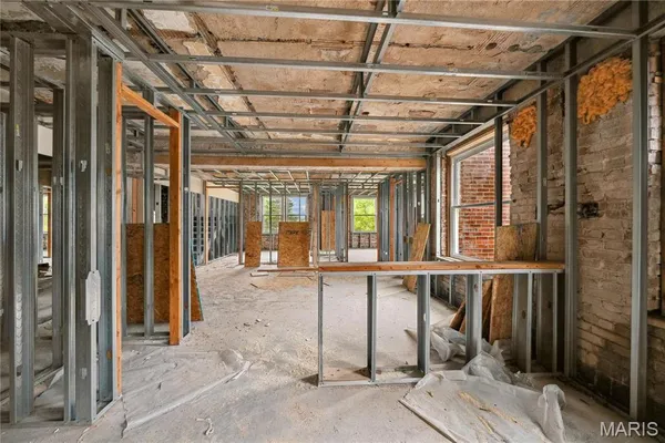 $800,000 | 5815 Cates Avenue, St. Louis, MO 63112
