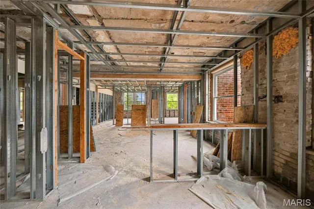 $800,000 | 5815 Cates Avenue, St. Louis, MO 63112