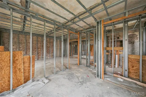 $800,000 | 5815 Cates Avenue, St. Louis, MO 63112