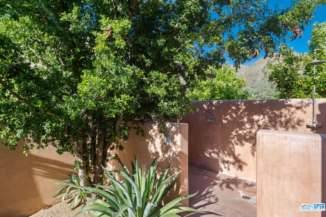 1650 Ave Sevilla Palm Springs, CA 92264 - Photo 49 of 74